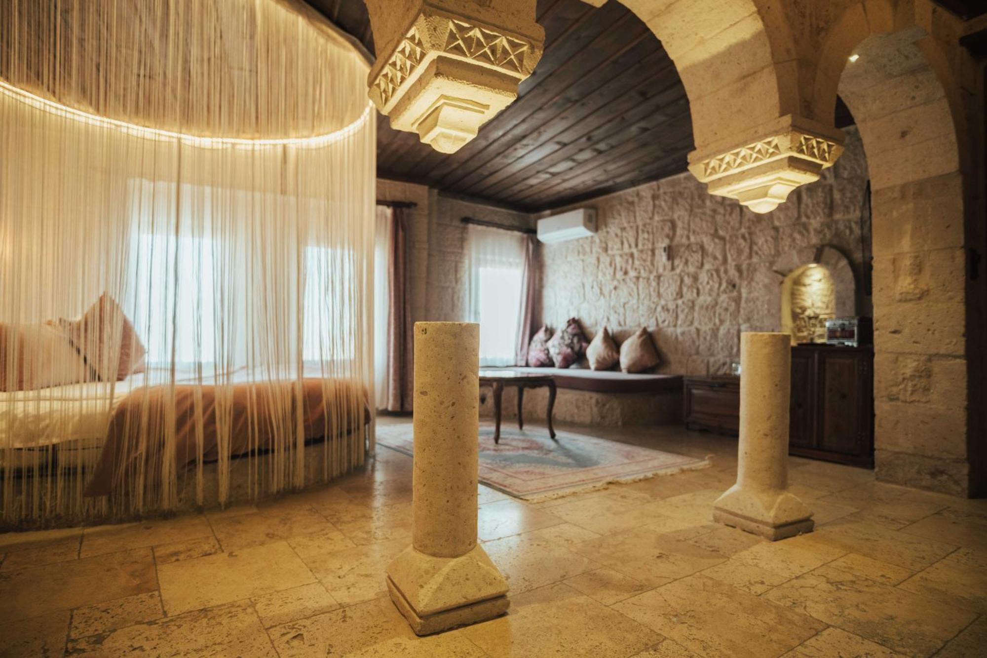 Hu Of Cappadocia - Special Class อุตชิซาร์ ภายนอก รูปภาพ